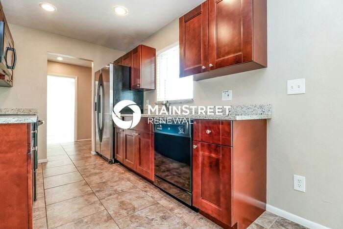 18689 Miami Blvd - Photo 6 of 15