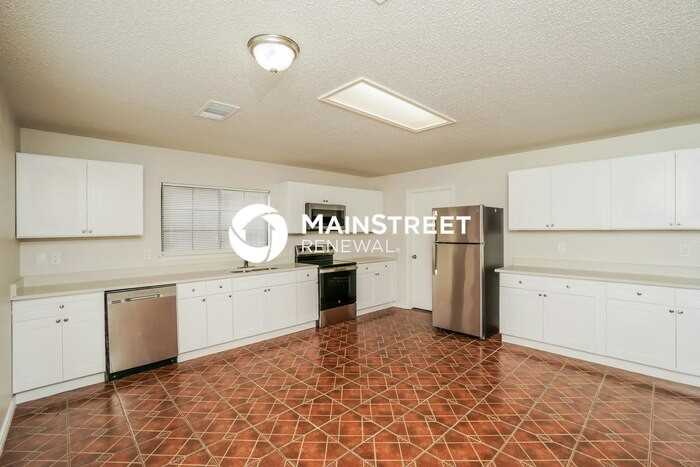 326 Benetton Dr - Photo 6 of 18