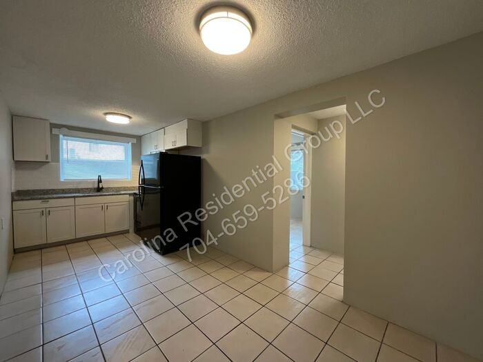 259 Jefferson Ct Ne #1 - Photo 6 of 9