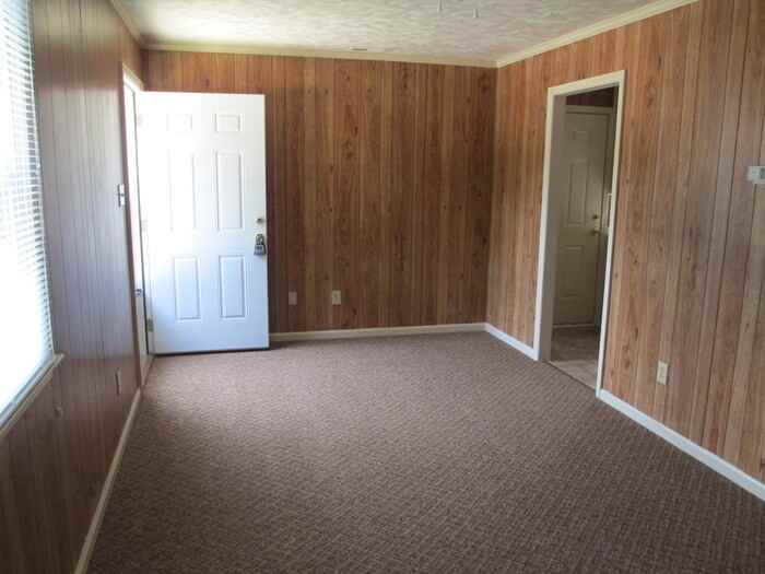 401 Chockoyotte St #401 - Photo 2 of 7