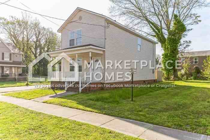 781 C Avenue - Photo 3 of 32
