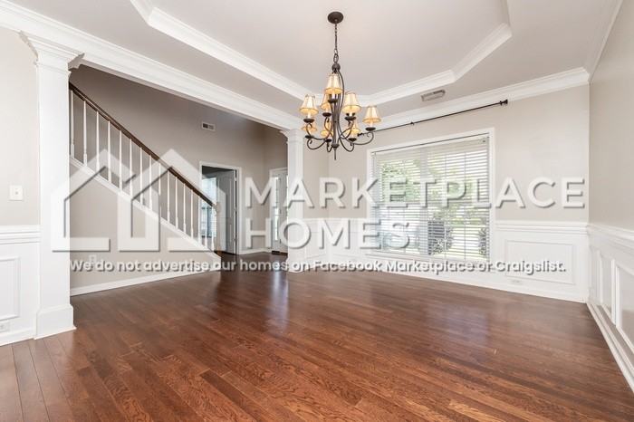 102 Berwick Court - Photo 5 of 41