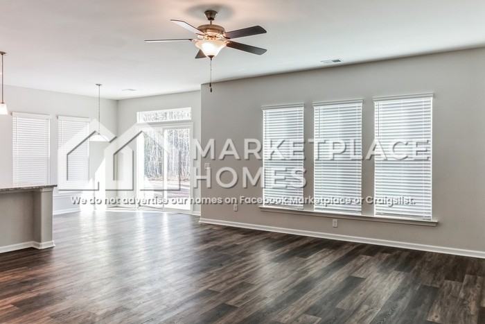 390 Sessile Oak Dr - Photo 3 of 30