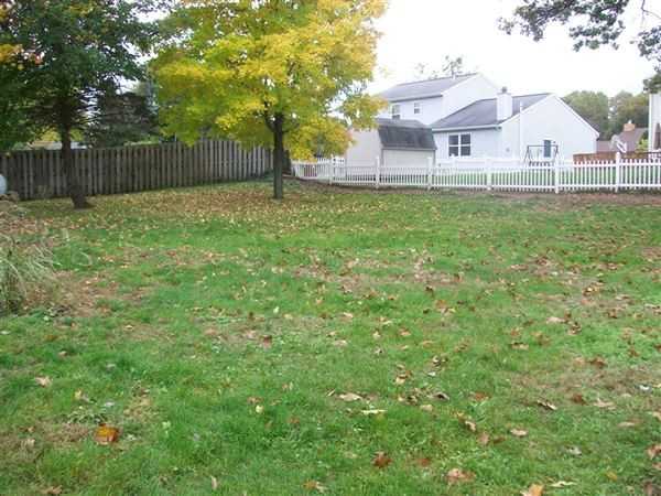 1505 Merry Brook Dr - Photo 2 of 7