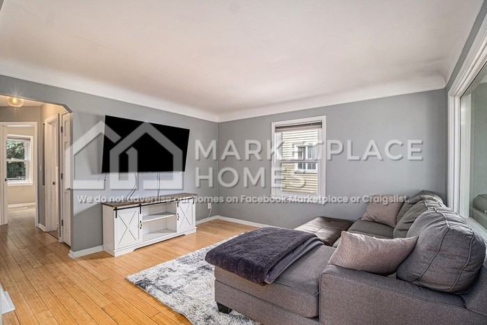 612 South Dorchester Avenue - Photo 4 of 26