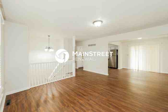 2808 Southeast 2nd Street - Photo 6 of 18