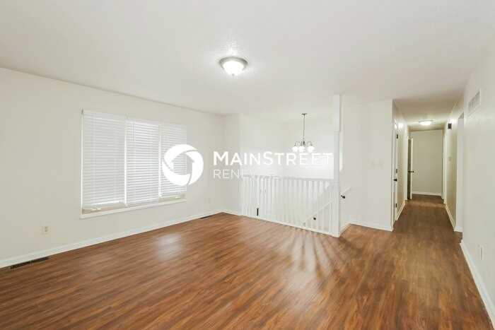 2808 Southeast 2nd Street - Photo 7 of 18