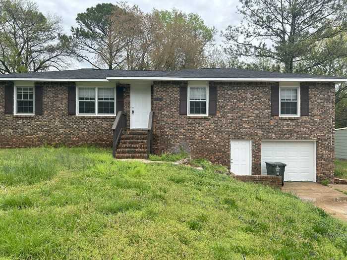 2620 Thornhill Rd Nw