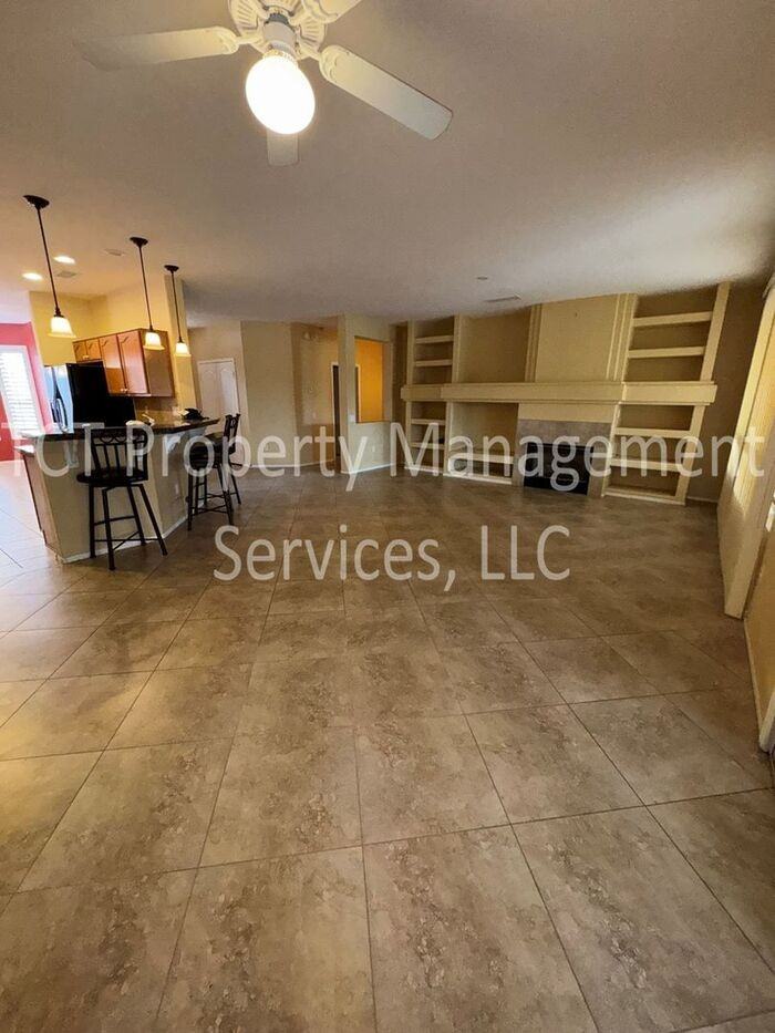 16525 W Monteverde Ln - Photo 2 of 18