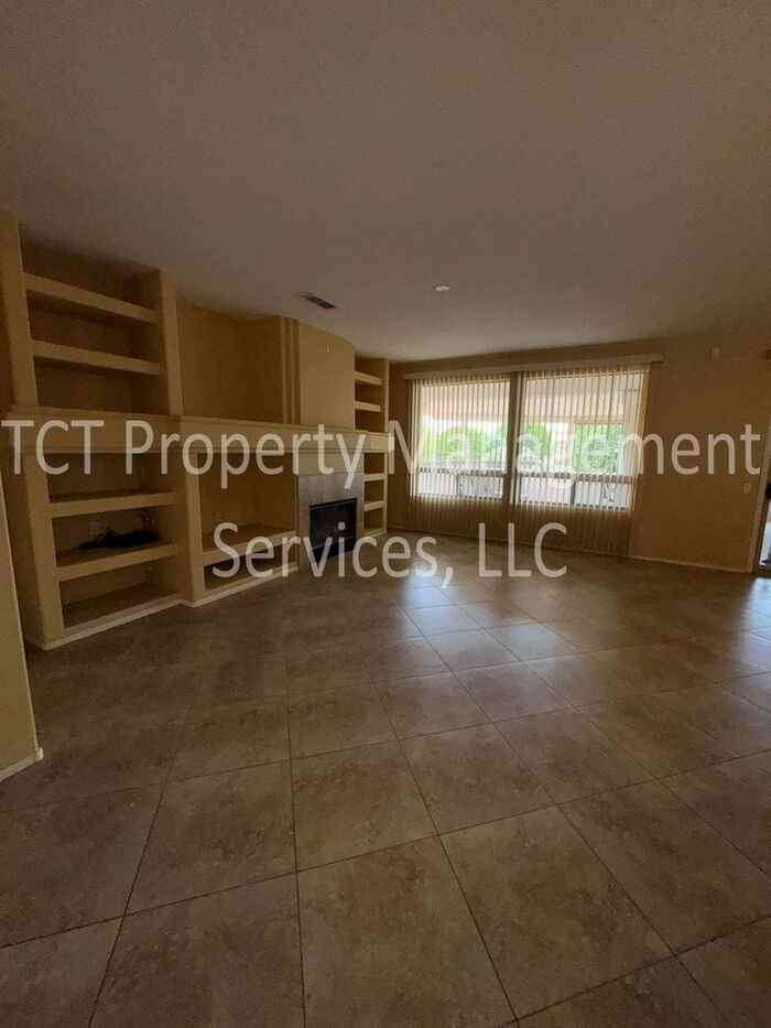 16525 W Monteverde Ln - Photo 3 of 18