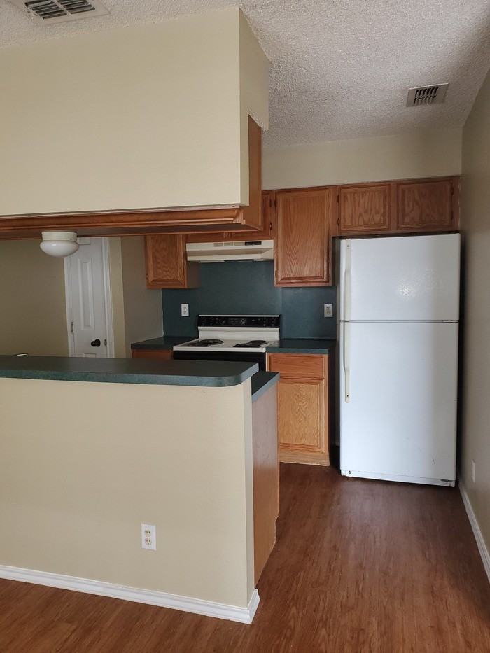 3936 Bourbon St #5 - Photo 5 of 9