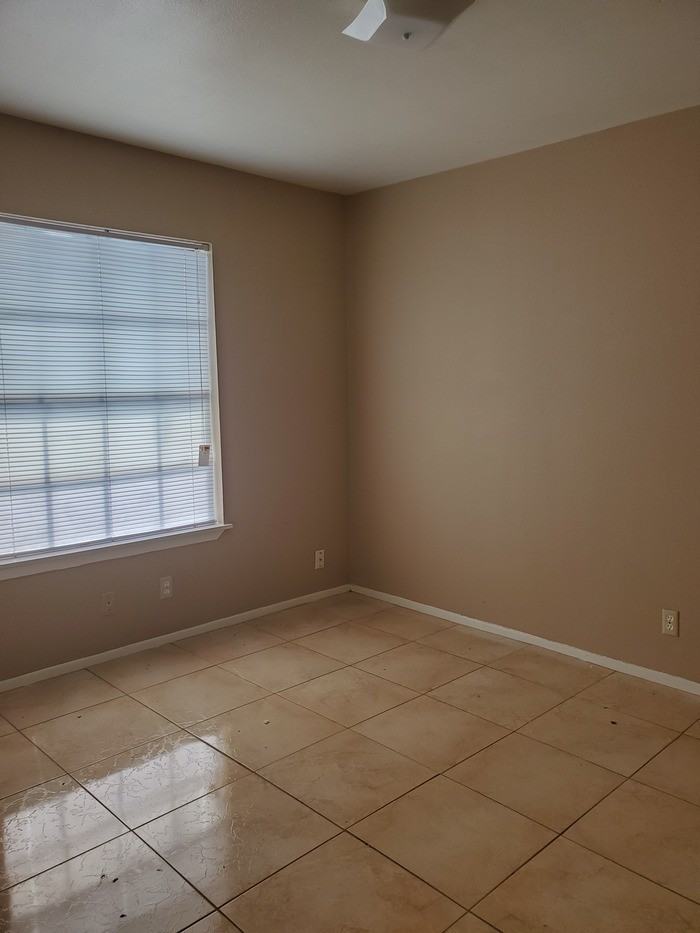 1612 Sam Houston Dr #EB - Photo 2 of 11