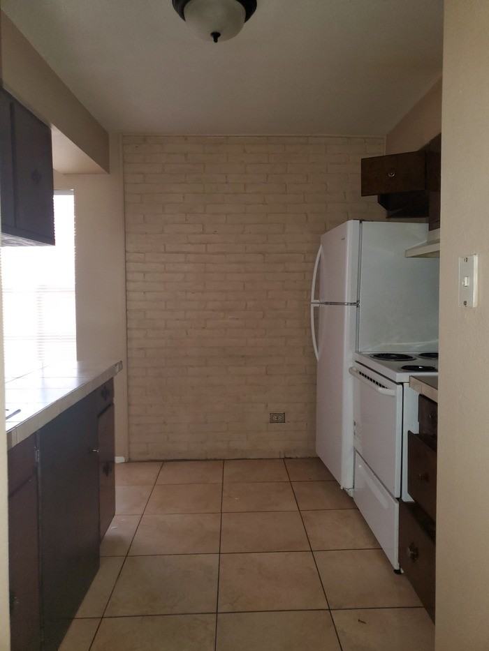 1612 Sam Houston Dr #DB - Photo 7 of 11