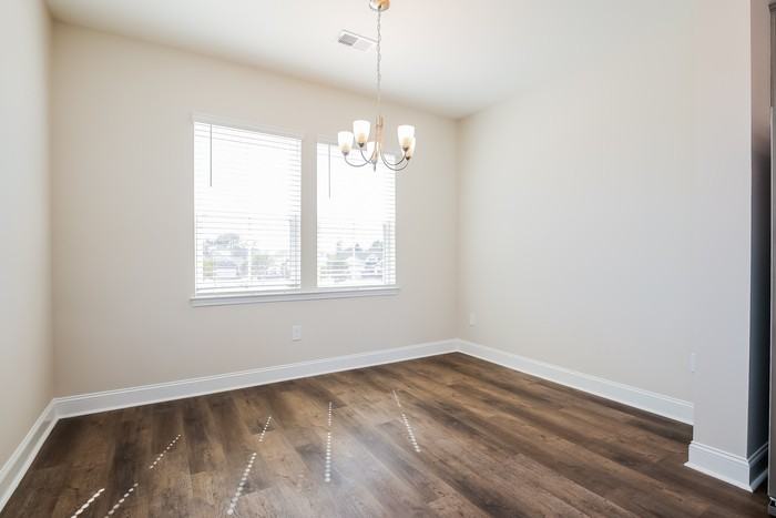 212 Eagles Cliff Drive - Photo 7 of 18