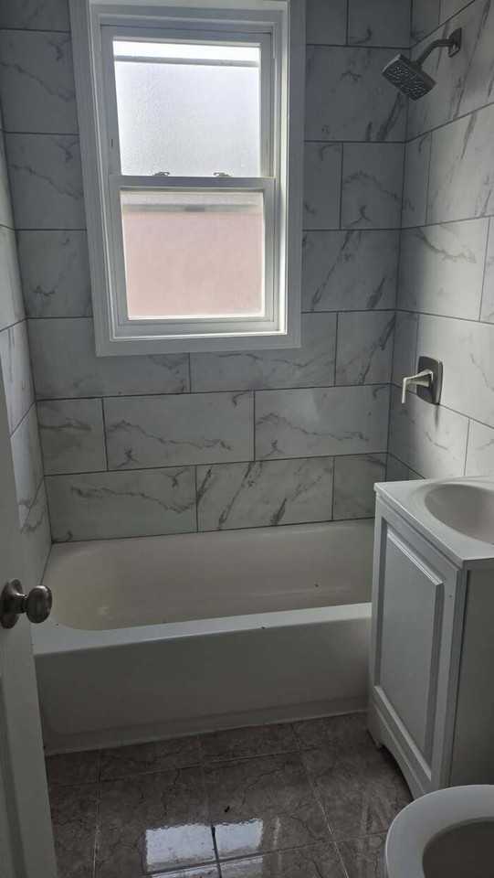 1346 Van Buren St - Photo 7 of 12