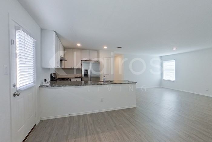 14318 Calaveras Crk - Photo 5 of 21