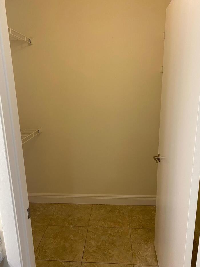 4281 West McNab Road4281 W Mcnab Rd #21 - Photo 6 of 18