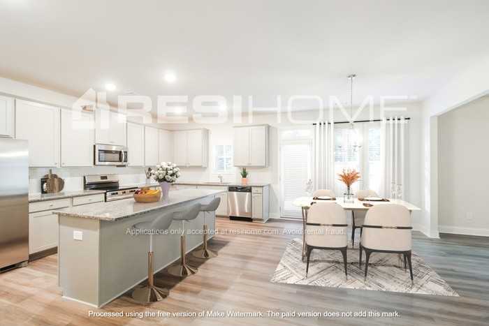 417 Holiday Bluff Ln - Photo 4 of 16