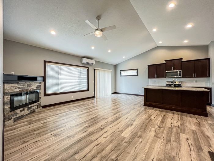 1002 Ne 21st St - Photo 4 of 41