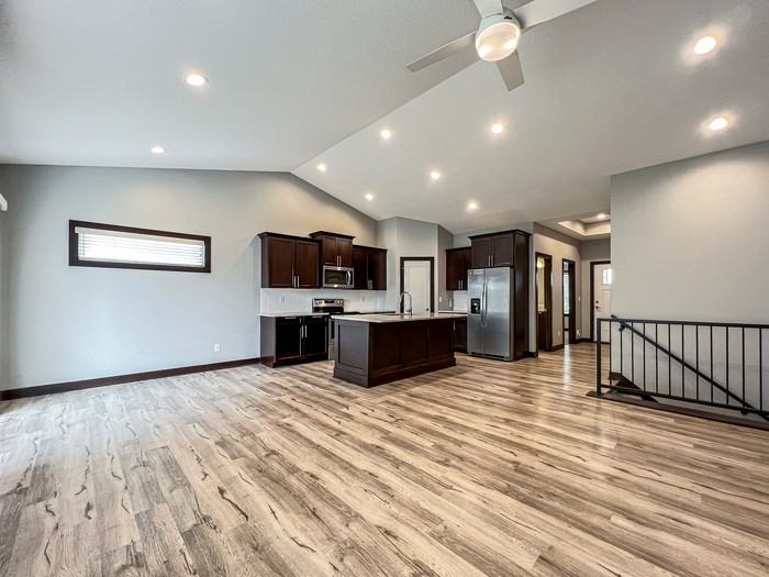 1002 Ne 21st St - Photo 5 of 41