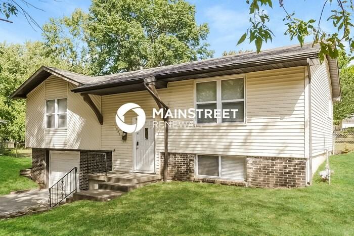 11943 Sycamore Ave - Photo 2 of 18