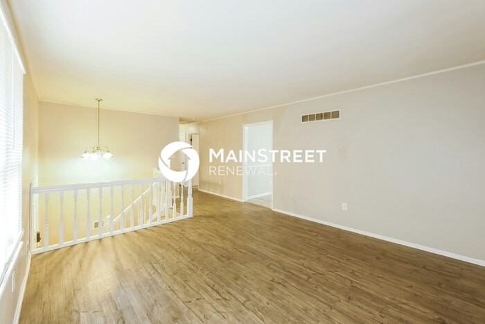 11943 Sycamore Ave - Photo 4 of 18