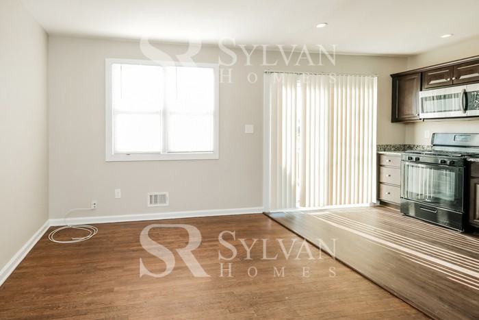 5703 Whitby Rd - Photo 5 of 15