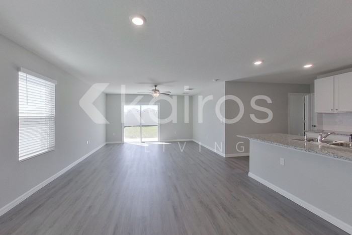 8616 Sw 44th Ct - Photo 4 of 30