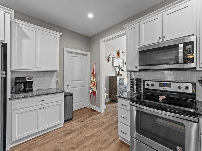 46 Trusting Ln - Photo 2 of 5