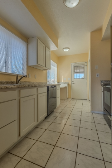 390 North Calle De Las Profetas - Photo 6 of 15