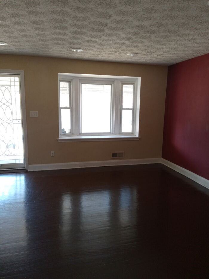 5799 Willowton Ave - Photo 3 of 16