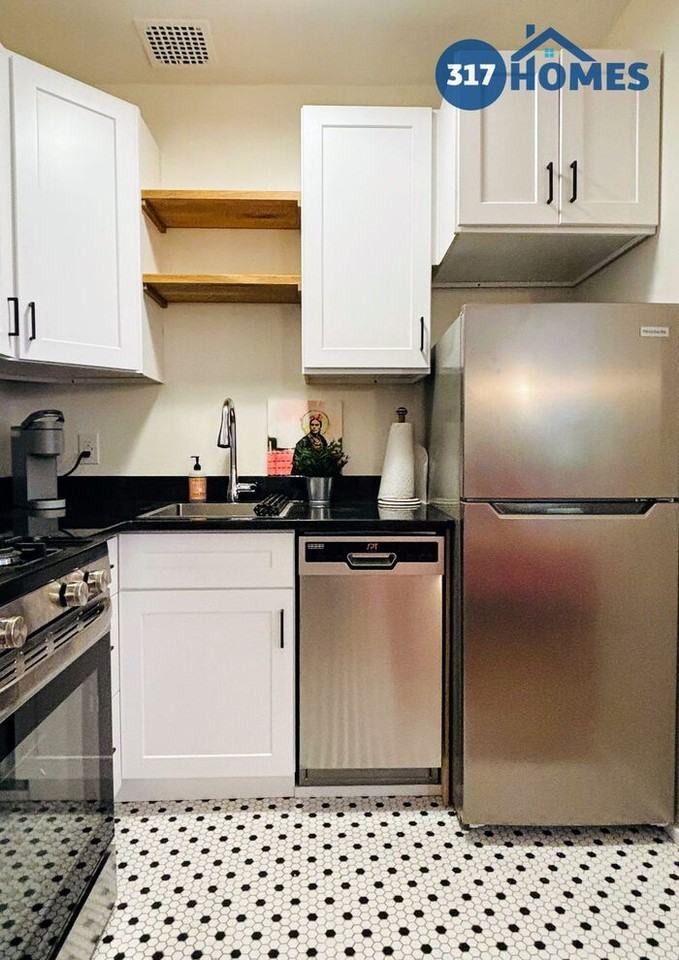 1503 North Pennsylvania Street #14 - Photo 6 of 14