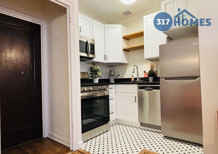 1503 North Pennsylvania Street #14 - Photo 7 of 14