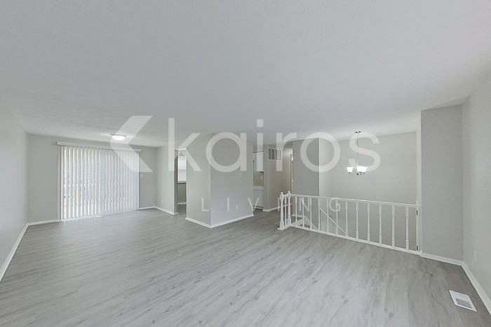 10301 Starhaven Circle - Photo 4 of 25