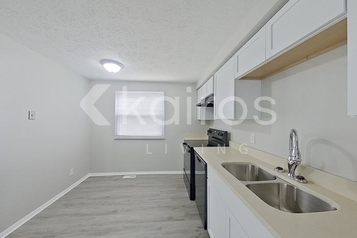 10301 Starhaven Circle - Photo 7 of 25