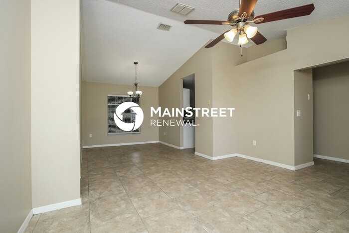 725 Maderia Ct - Photo 3 of 16