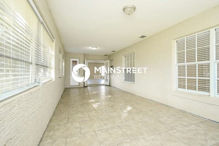 725 Maderia Ct - Photo 7 of 16