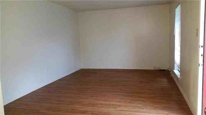 7706 Northcrest Blvd #B - Photo 3 of 8