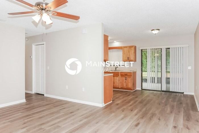 542 Ortega St Se - Photo 2 of 16