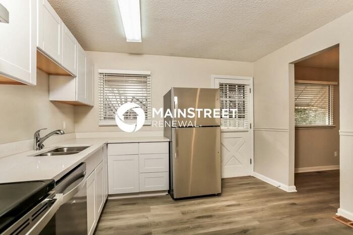 5621 Wieland Dr - Photo 6 of 17