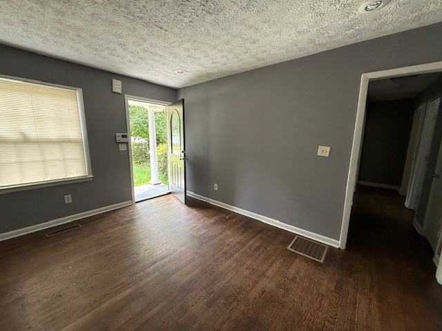 2879 Argyle Dr Nw - Photo 2 of 15