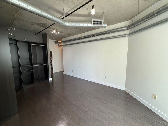 115 W Peachtree Pl Nw #418 - Photo 7 of 20