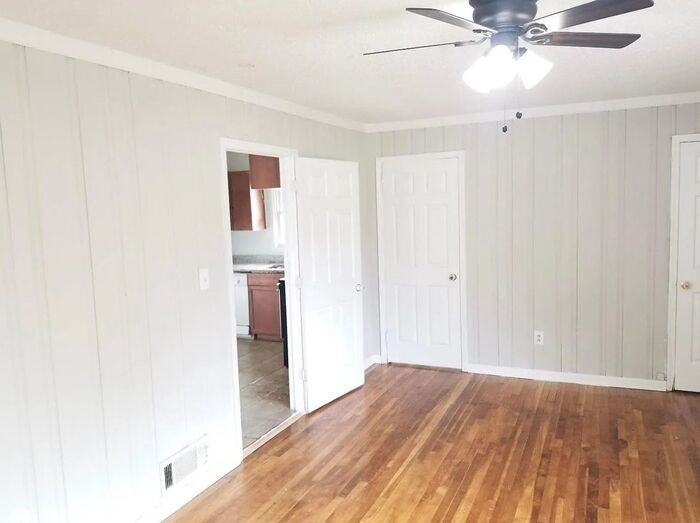 4484 Meadow Dr - Photo 7 of 25