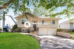 featured image of 11019 North Ditman Avenue