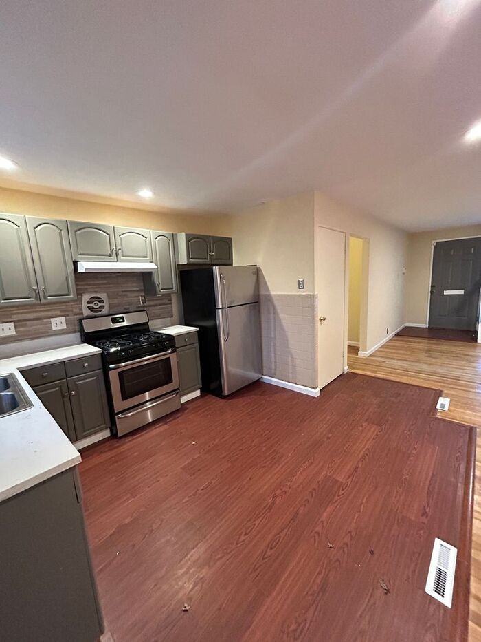 10322 Monarch Dr - Photo 2 of 23