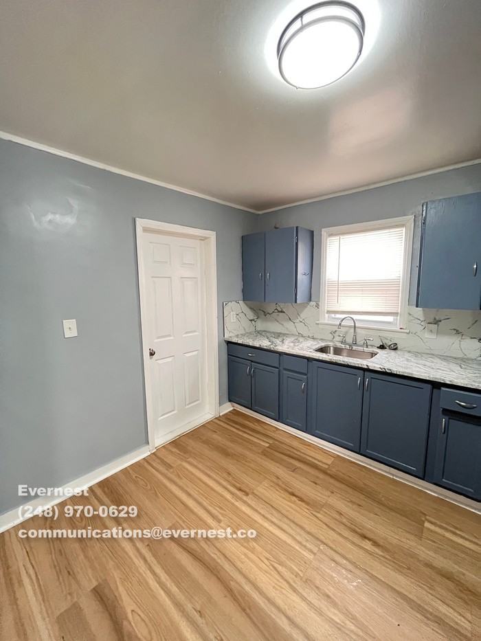 8640 Chalmers Ave - Photo 2 of 23