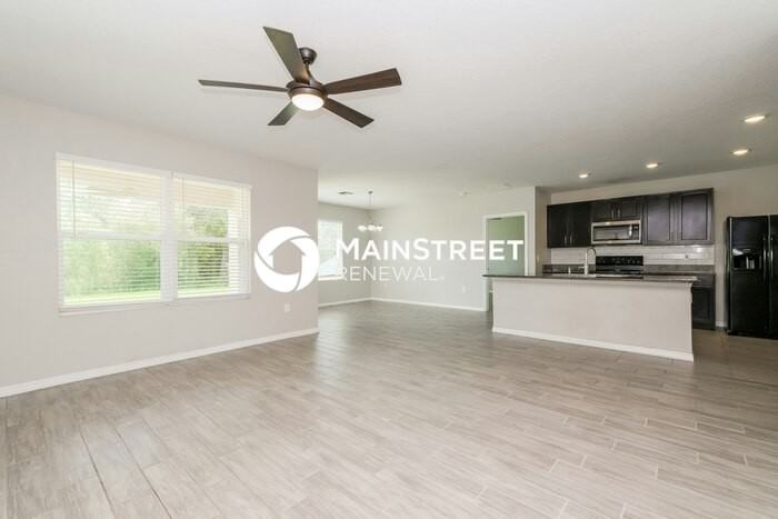 327 Tierra Verde Way - Photo 2 of 17