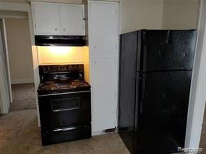 23745 Rein Ave - Photo 6 of 6