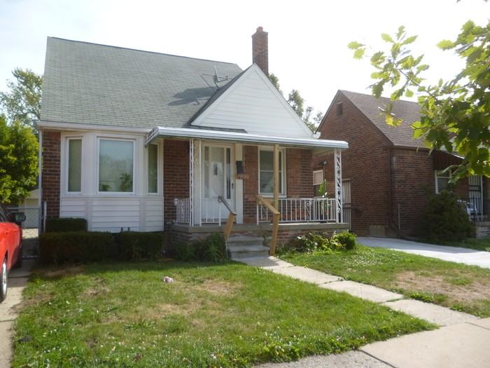 7368 Fielding St - Photo 2 of 18