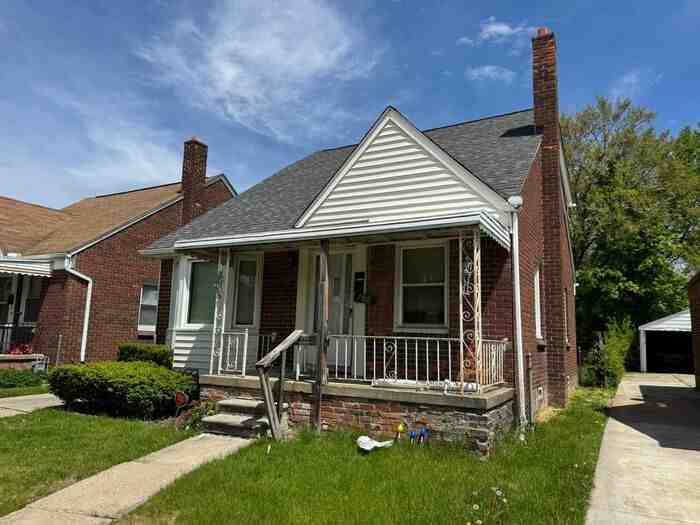 7368 Fielding St - Photo 3 of 18